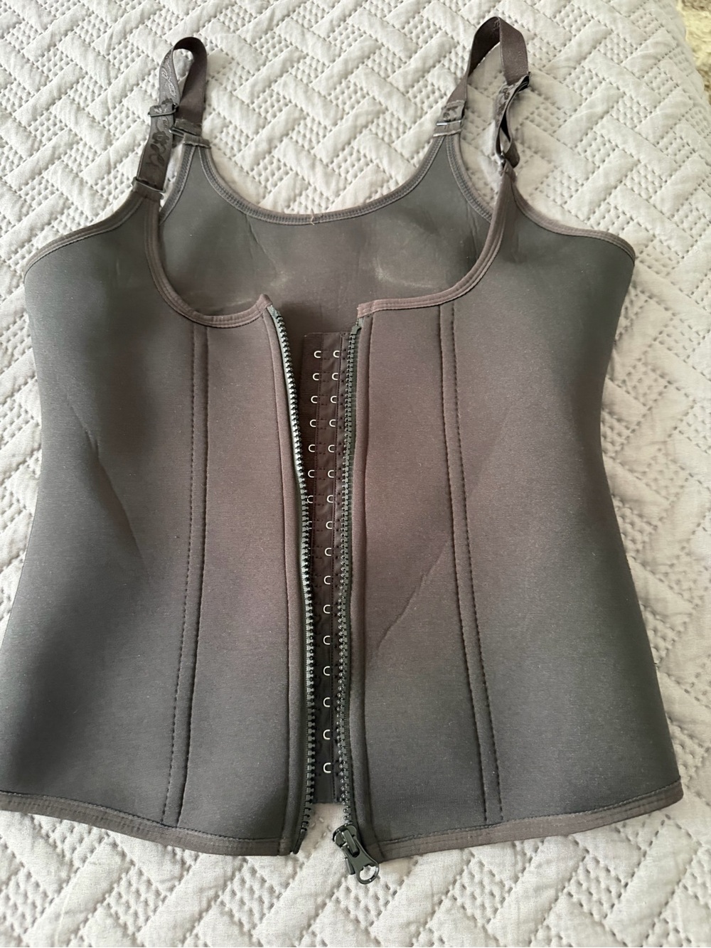 Women’s Black Front-Zip Shapewear Tank Top